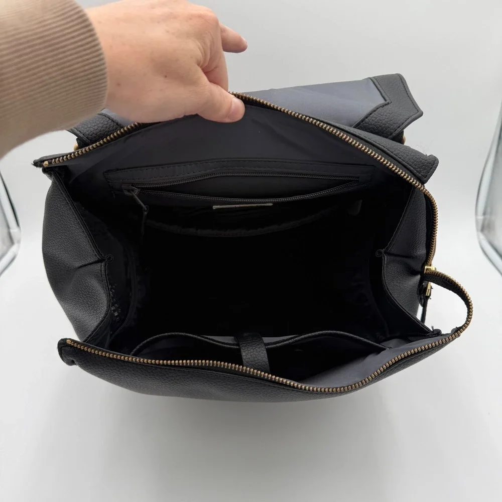 Freshly Picked Convertible Classic Diaper Bag II Backpack Large Vegan Leather - Picture 6 of 10